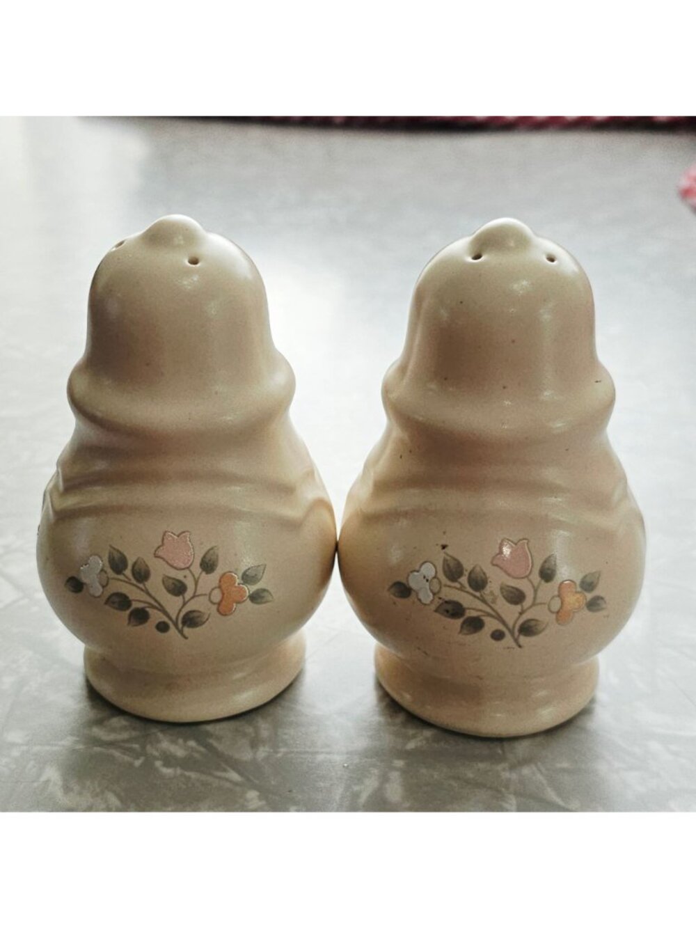 Pfaltzgraff Remembrance Salt Pepper Shakers 4" vintage 1980s  cottage grandma co - Picture 6 of 6